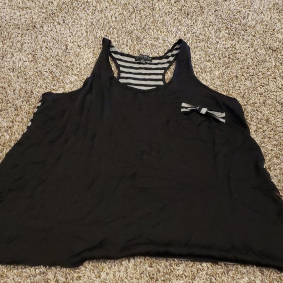 Forever 21 Tops - Forever21 black silky tank top size 3X